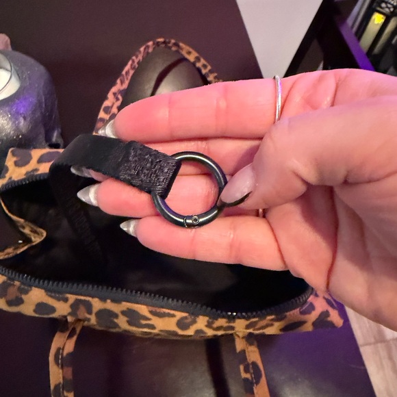 BAGGU Leopard Bowler Bag VIRAL NWT - Picture 8 of 11